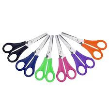 TESOURA LEO ESCOLAR BLACK/PLUS